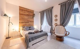 Modern Rustic Apartment In Graca